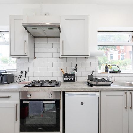 Stylish Studio Apt In Leeds ليدز المظهر الخارجي الصورة