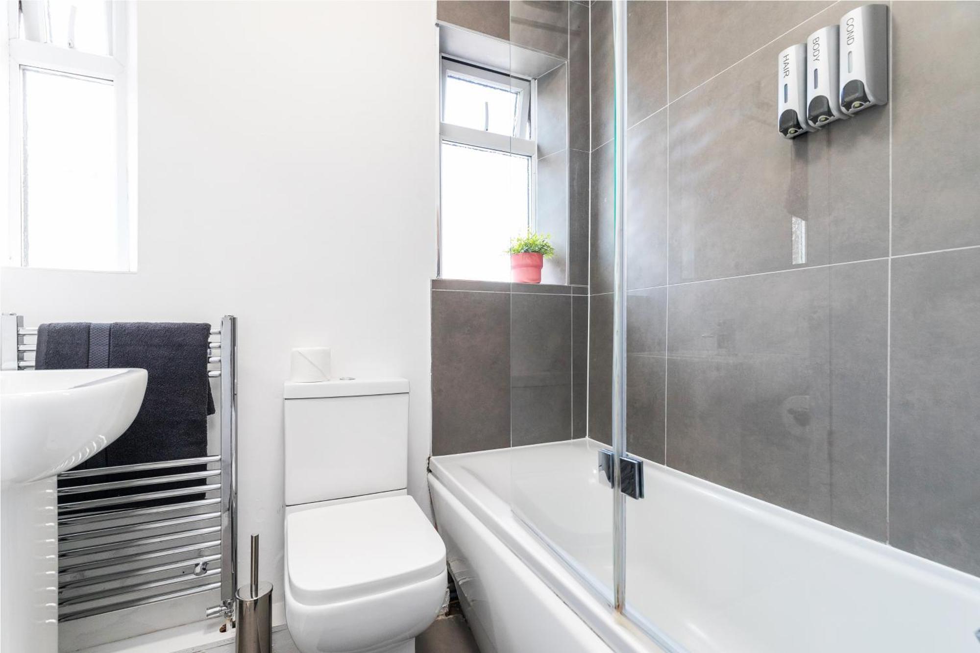 Stylish Studio Apt In Leeds ليدز المظهر الخارجي الصورة